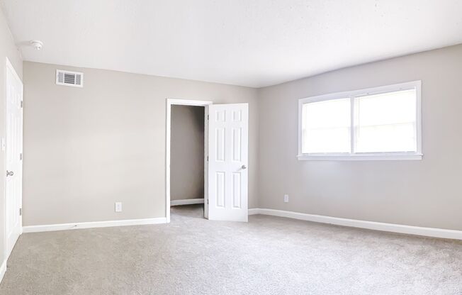 2 beds, 1.5 baths, 1,000 sqft, $1,275, Unit 5