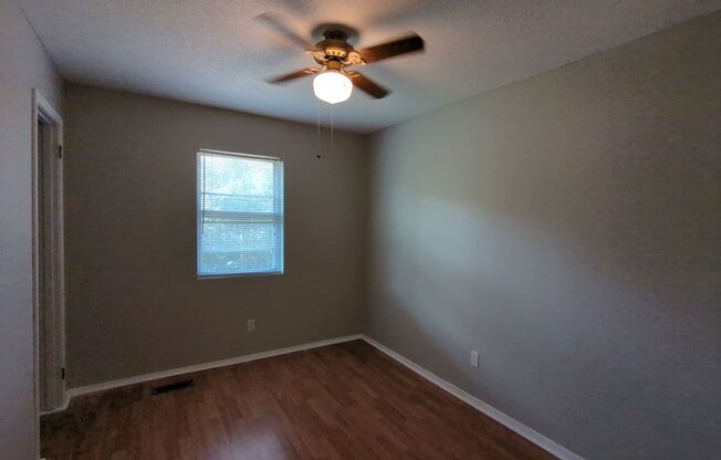 3 beds, 1 bath, $1,499