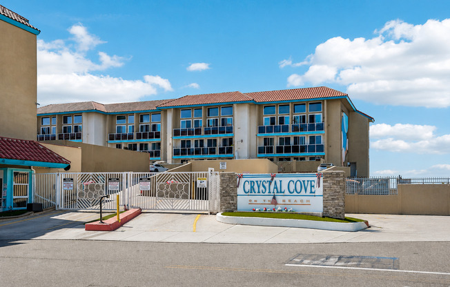 Studio, 1 bath, 325 sqft, $2,395, Unit 112