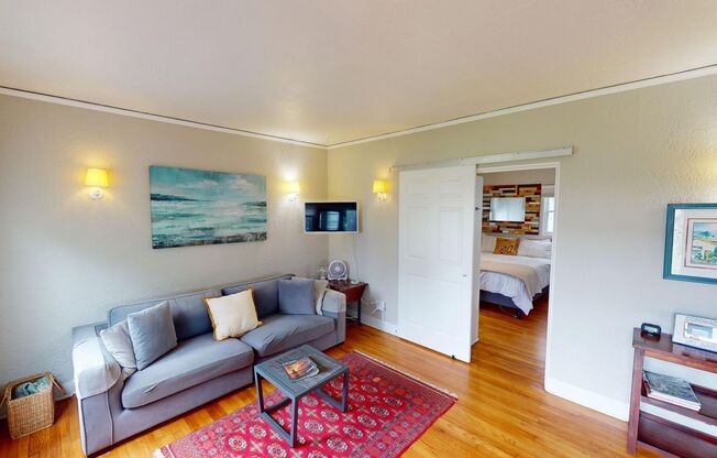 Granada Court - Furnished Rentals