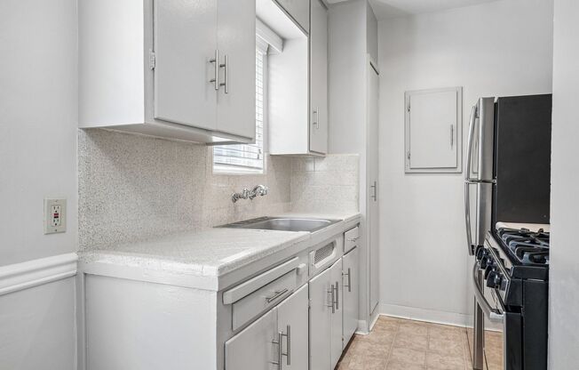 1 bed, 1 bath, 650 sqft, $1,625, Unit 8
