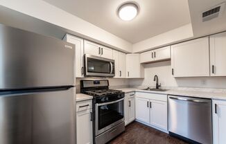 1 bed, 1 bath, $1,050, Unit Apt 2