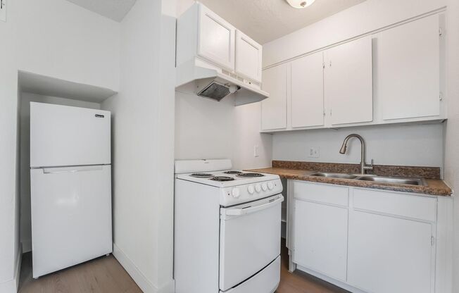 1 bed, 1 bath, 500 sqft, $950, Unit Unit 1