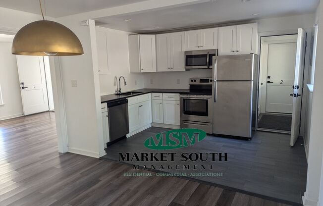 2 beds, 1 bath, 1,122 sqft, $1,750, Unit #1
