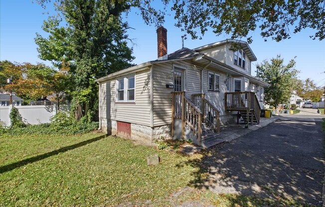 504 CEDARCROFT AVE