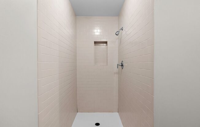 1 bed, 1 bath, 1,020 sqft, $1,445, Unit 404