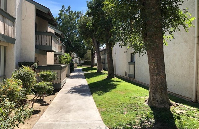 2 beds, 1 bath, 826 sqft, $1,995, Unit 216