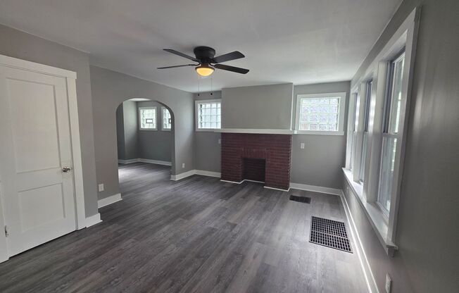 Newly updated 3 bedroom 1 bath house in Upper Hill!