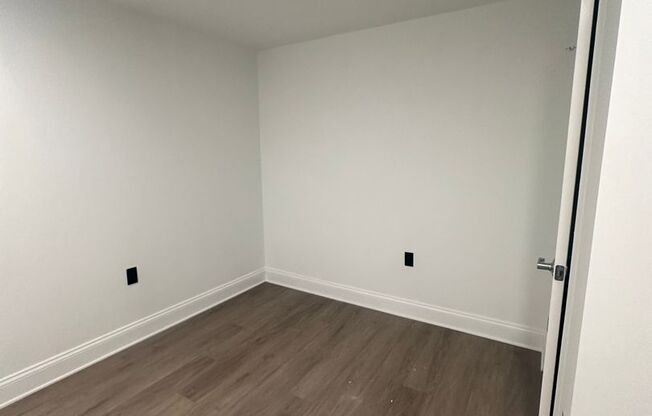 1 bed, 1 bath, $2,400, Unit # 518