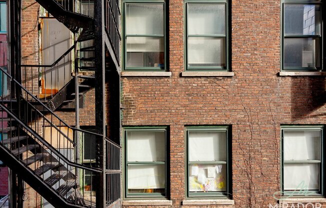 1 bed, 1 bath, $3,600, Unit 4F