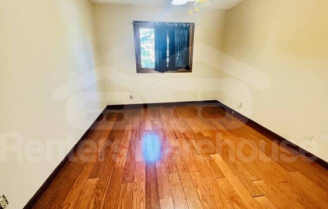 1400 HALL CURV
