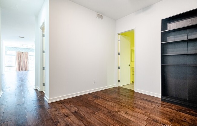 2 beds, 2 baths, 1,320 sqft, $3,850, Unit 1603