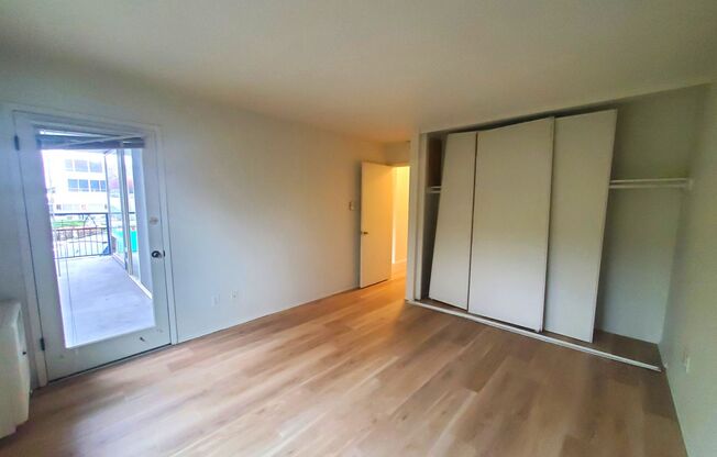 Spacious 1 bed/1bath.  Heat included in rent!  Off Street parking included.