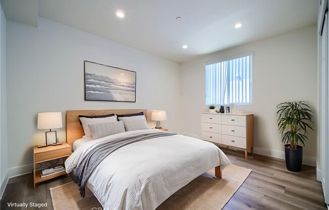 1429 S NEW HAMPSHIRE AVE