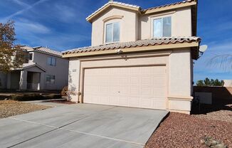 5 beds, 3 baths, $2,500