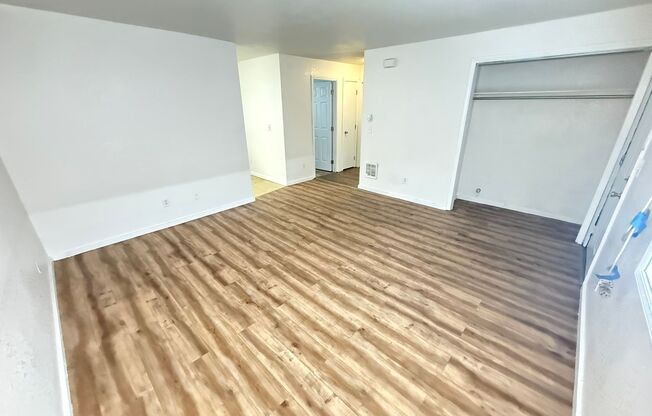 310 W Pierce St