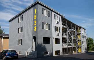 Highland Five - Building