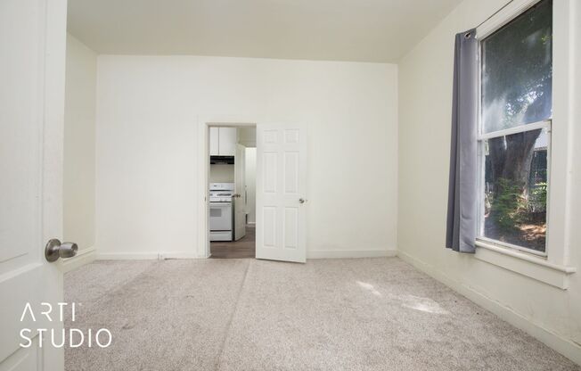 2 beds, 2 baths, $1,600