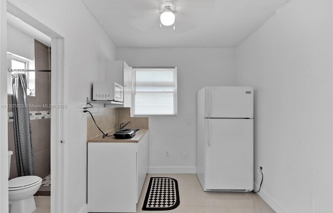 9494 SW 39 ST