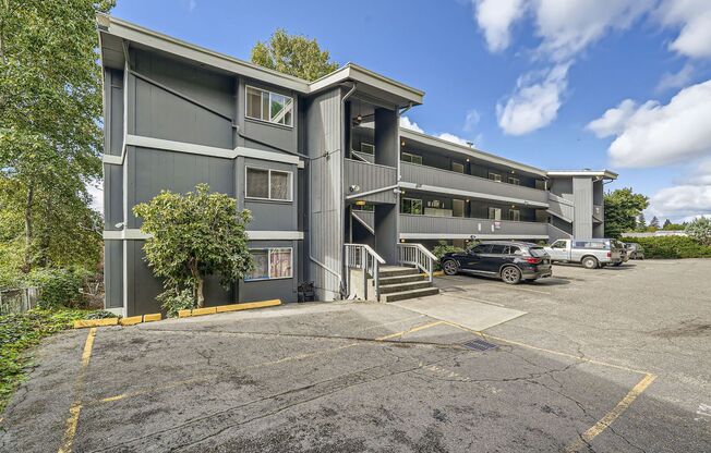 Great 1 Bedroom Unit in Renton!!