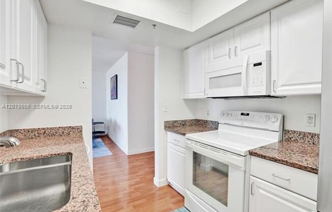 1 bed, 1 bath, $4,500, Unit # 807
