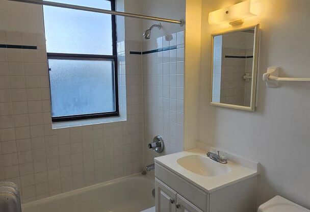 1 bed, 1 bath, 700 sqft, $1,500, Unit 7726-3A