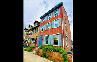 134 W Chestnut St