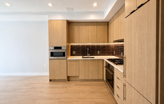 1 bed, 1 bath, 636 sqft, $2,895, Unit 204