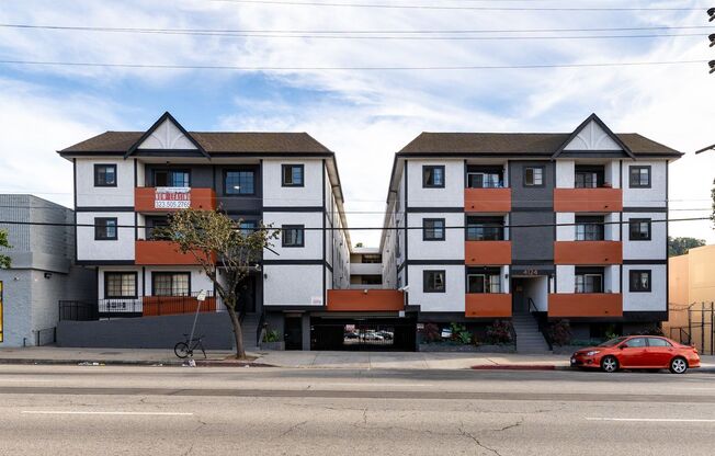 2 beds, 2 baths, 975 sqft, $2,595, Unit 217