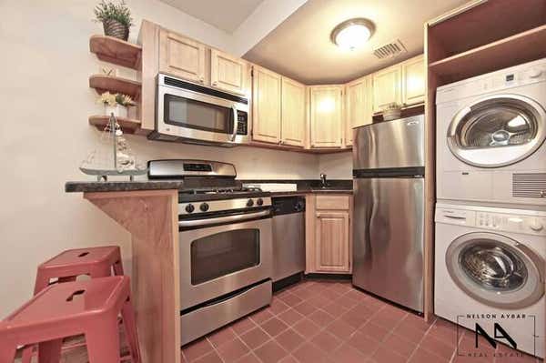873 UNION St.