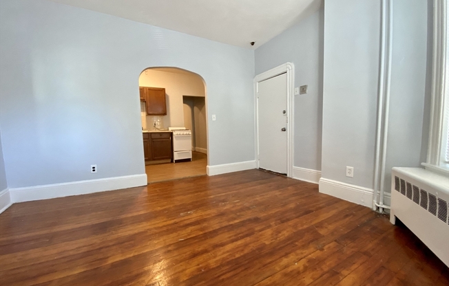 1 bed, 1 bath, $2,400, Unit 1