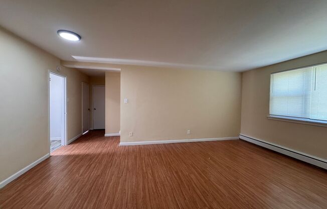 1 bed, 1 bath, 610 sqft, $1,050, Unit G311