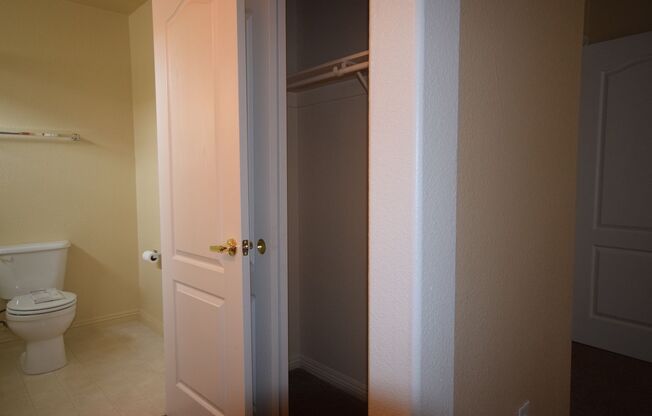 3 beds, 2.5 baths, $2,010
