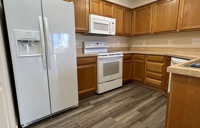 938-940 Boardwalk Ave #14375