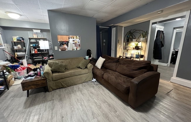 1064 Beacon St Apt B