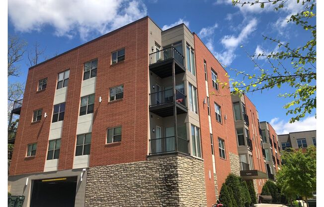 1 bed, 1 bath, 615 sqft, $1,595, Unit 3250-213