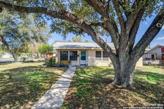 203 CORAL AVE