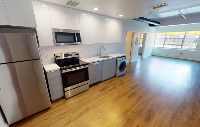 1 bed, 1 bath, 715 sqft, $2,295, Unit 304