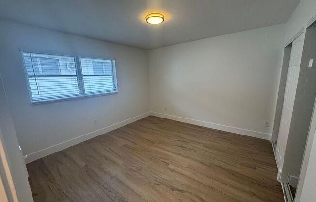 1 bed, 1 bath, 700 sqft, $1,595, Unit P206