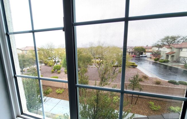 3 beds, 2.5 baths, $1,950