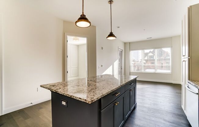 1 bed, 1 bath, 724 sqft, $1,540, Unit 216