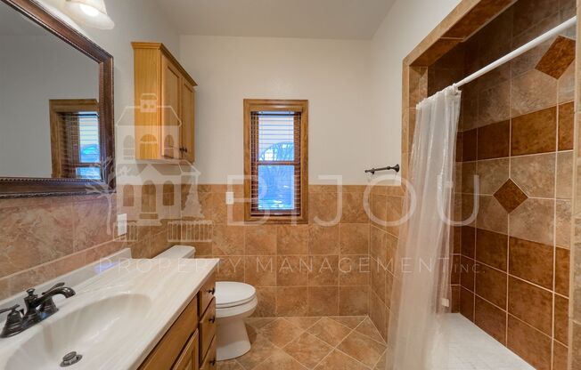 4 beds, 4 baths, $3,250