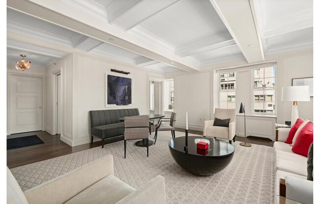 25 E 77 ST