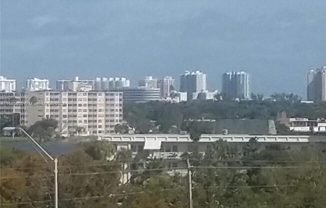 1200 NE MIAMI GDNS DR