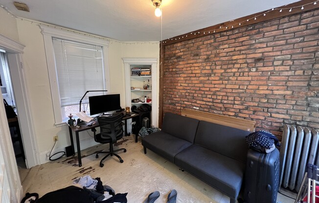 76 Myrtle St.