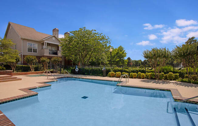 Lincoln Villas on Memorial Outdoor Pool
