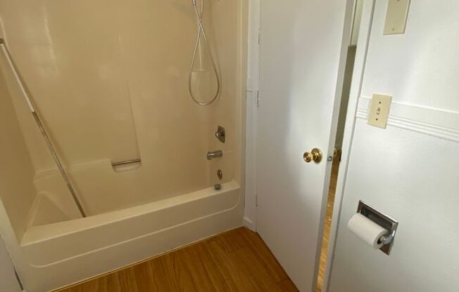 3 beds, 1 bath, $1,995