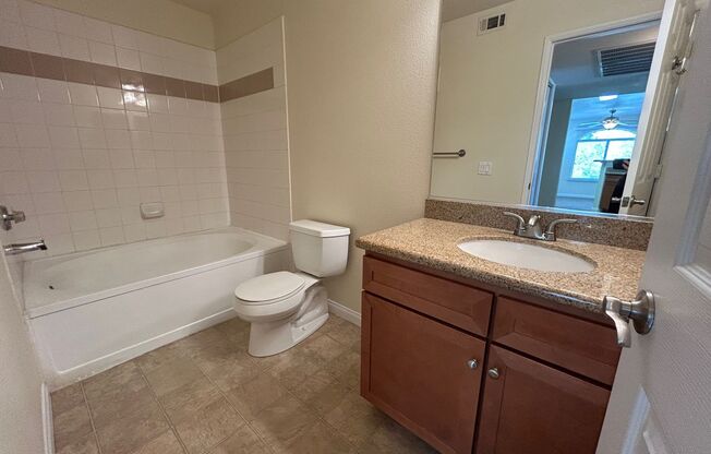 2 beds, 2 baths, $1,200, Unit # 2017