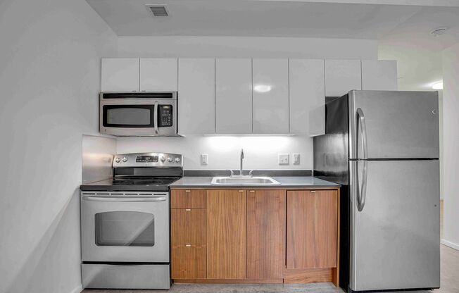 Studio, 1 bath, 455 sqft, $1,440, Unit 261-404