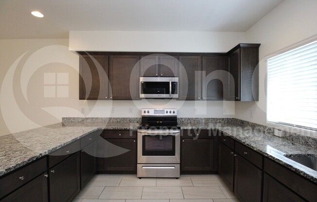 240 W JUNIPER Avenue